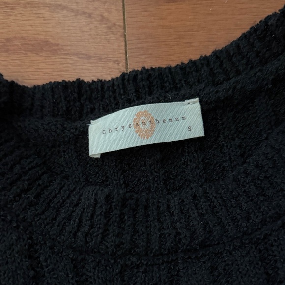Black Ribbed Sweater - Picture 2 of 3
